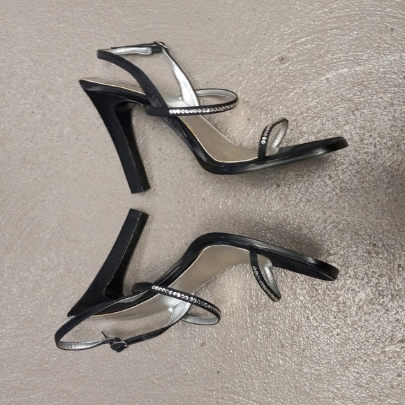 Jacqueline Ferrar Black and Bling Strappy Heels - Picture 3 of 11